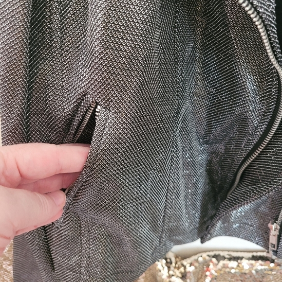 Forever 21 Silver Shimmer Black Biker Jacket Size Large - Picture 4 of 10